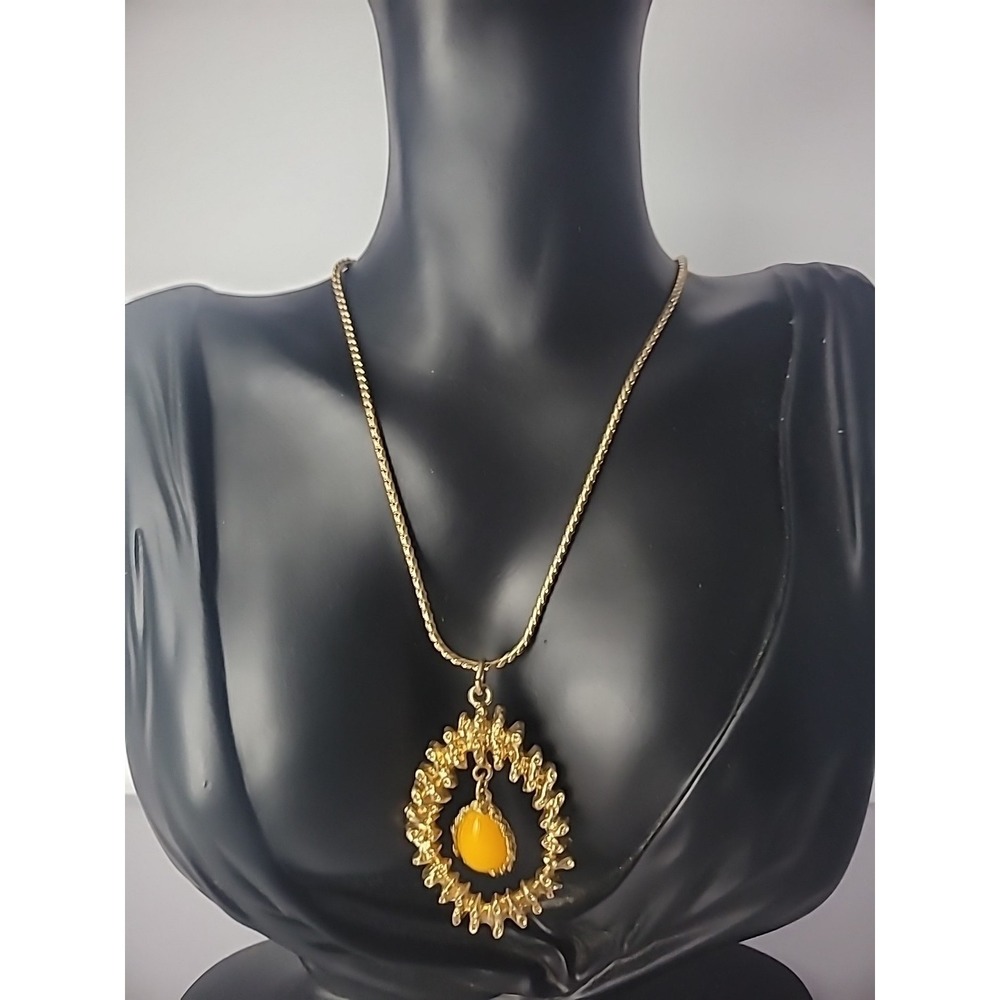 Vintage Sarah Coventry Necklace Gold Tone Pendant Orange Stone Jewelry Costume